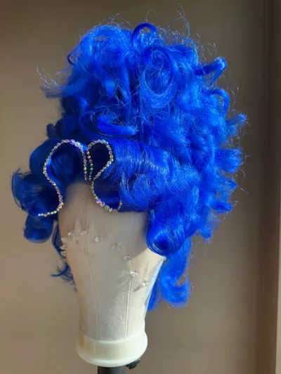 Sapphire Curls