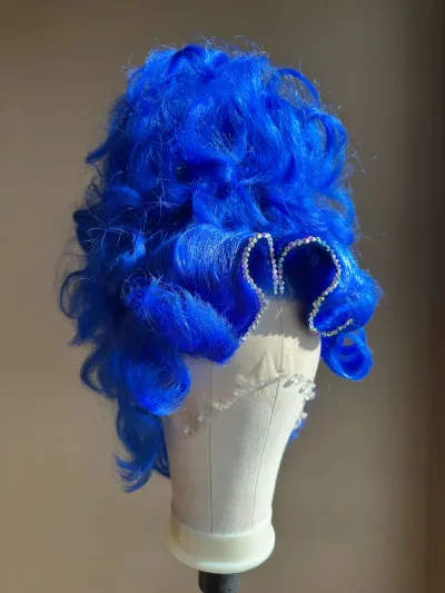 Sapphire Curls